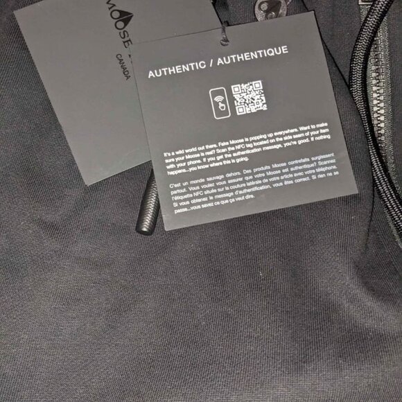 Moose knuckles match black hoodie and pants - Picture 4 of 4